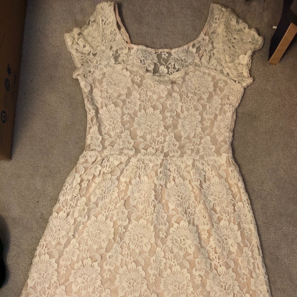 White lace dress
